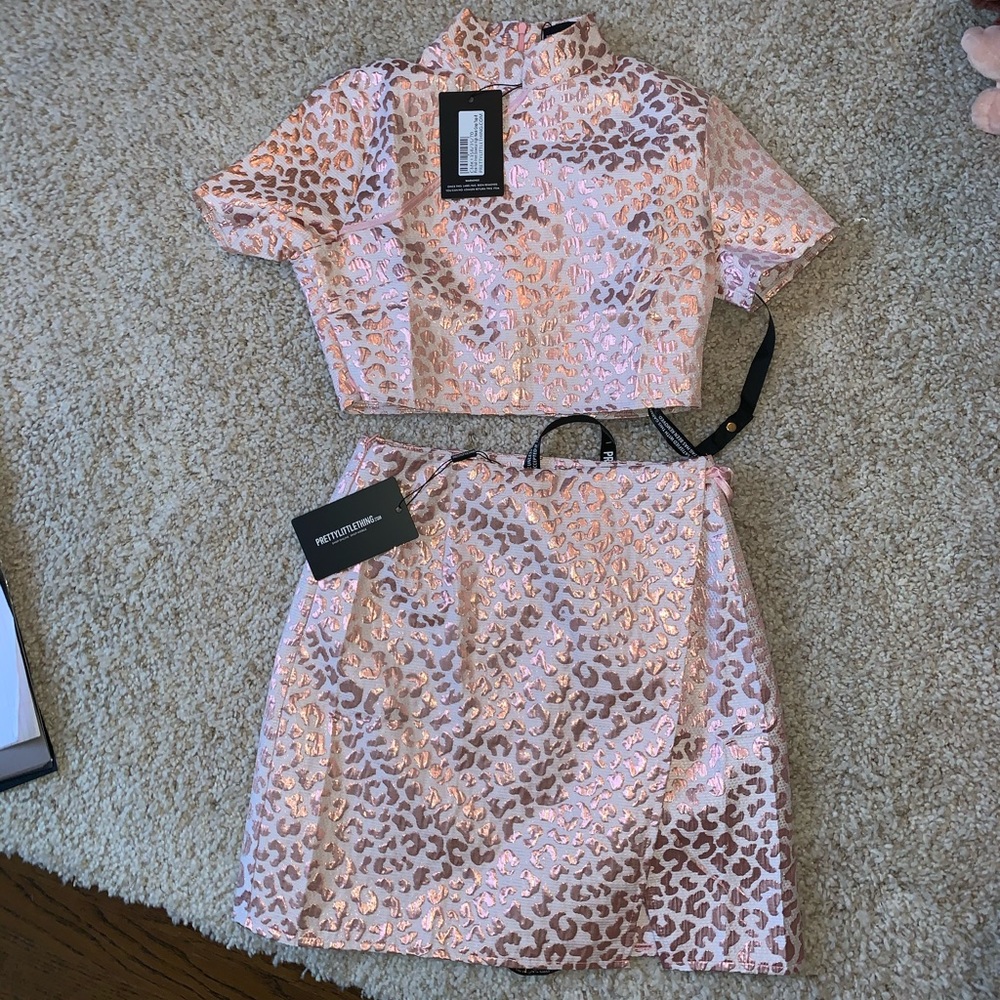 Pretty little thing rose gold set